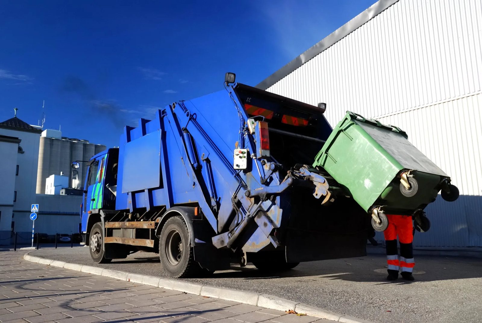 Flom Disposal Services, 5865 Kenyon Blvd: photo 2