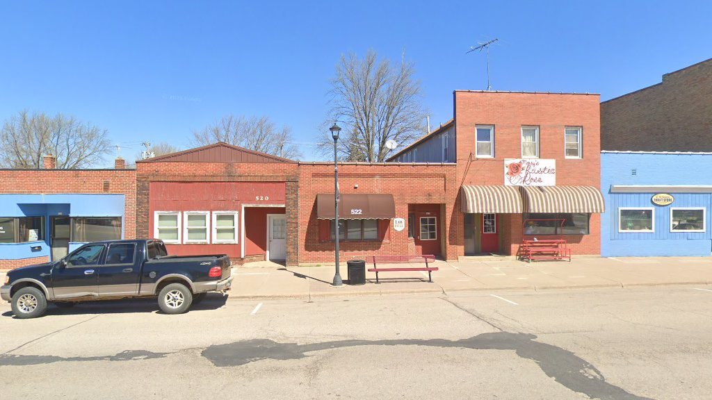 Street view near 634 2nd Street, Kenyon