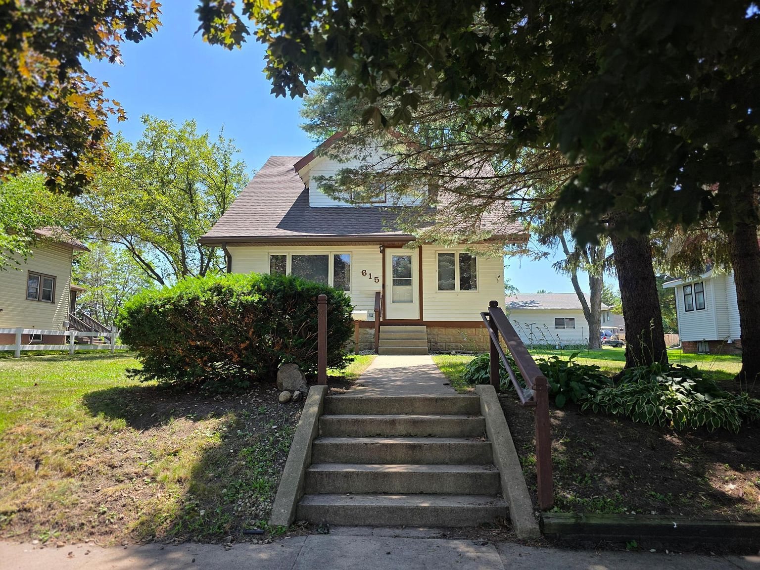 615 7th St, Kenyon, MN 55946, photo 5